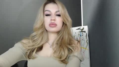 Rosalina online show from April 24, 12:18 pm