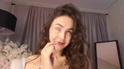 Snapshot of rosalion chatting on October 20, 2:56 am Kerry online show from October 20, 2:56 am