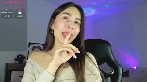 Snapshot of rosalion chatting on November 16, 2:39 am Kerry online show from November 16, 2:39 am