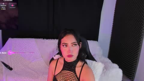 Snapshot of rosario215_ chatting on November 3, 4:03 am Rosario online show from November 3, 4:03 am