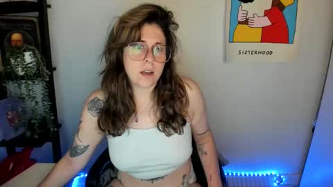 Snapshot of rose257044 chatting on May 31, 2:13 pm rose257044 online show from May 31, 2:13 pm