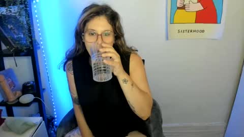 rose257044 online show from July 12, 11:01 am