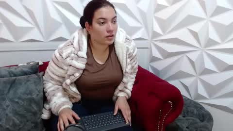 Rose online show from March 8, 11:58 am