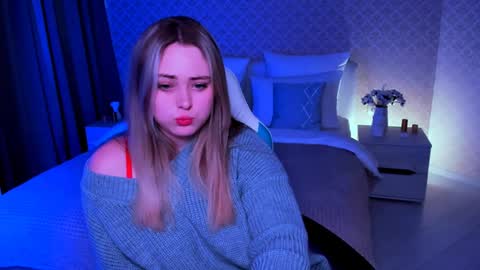 Snapshot of rose_sweetiee chatting on December 3, 10:39 am Rose online show from December 3, 10:39 am