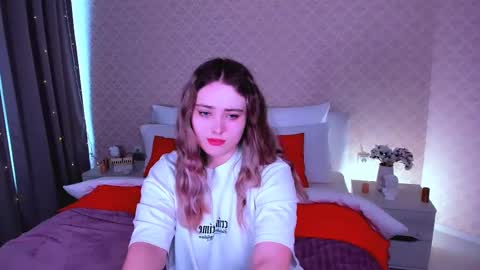 Snapshot of rose_sweetiee chatting on March 1, 7:51 am Rose online show from March 1, 7:51 am