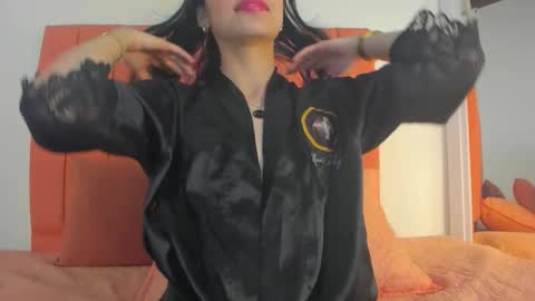 Snapshot of rose_thompson19 chatting on January 15, 8:01 pm Rosse online show from January 15, 8:01 pm