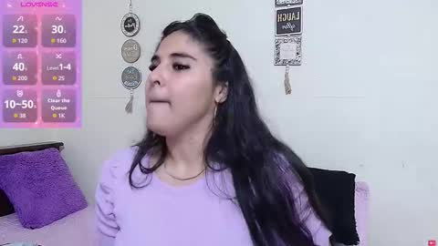 rose_towers4 online show from November 30, 10:58 pm