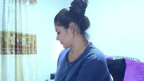 rose_towers4 online show from April 29, 2:48 am
