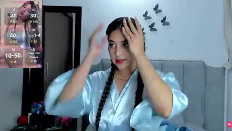 Snapshot of rose_towers4 chatting on July 7, 3:31 am rose_towers4 online show from July 7, 3:31 am