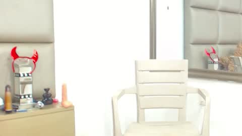 Snapshot of rose_valentiine chatting on June 8, 8:42 pm rose_valentiine online show from June 8, 8:42 pm