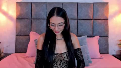 roseaurora online show from April 27, 11:19 am