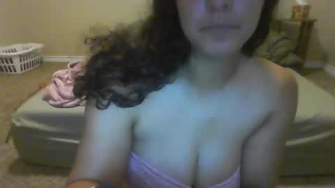 Snapshot of rosecam23 chatting on July 9, 7:01 am rosecam23 online show from July 9, 7:01 am