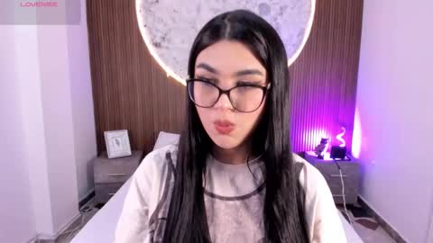 Rose online show from December 18, 1:50 pm