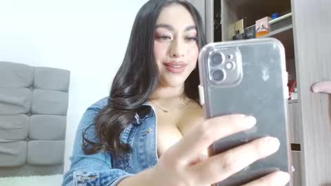 Snapshot of roseechannel chatting on January 30, 8:53 pm Rosee Channel online show from January 30, 8:53 pm