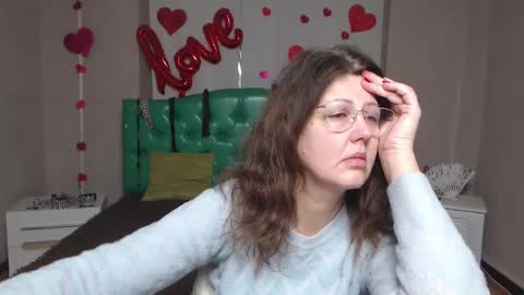 RoseHille online show from February 7, 6:17 am