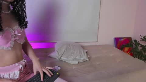 Lyla OF roselinedior online show from January 8, 6:52 pm