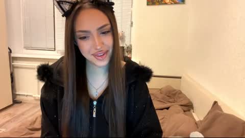 Mimi online show from November 26, 3:02 pm