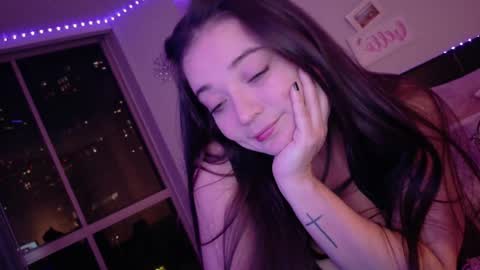 Rose Taylor online show from December 18, 6:43 am