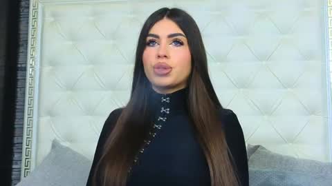 Snapshot of rosevanessa chatting on May 19, 4:30 am Gabriela online show from May 19, 4:30 am