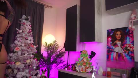 Amii online show from December 24, 8:38 pm