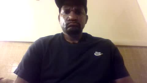 Snapshot of roshun69 chatting on May 14, 11:00 pm Roshun Haynes online show from May 14, 11:00 pm