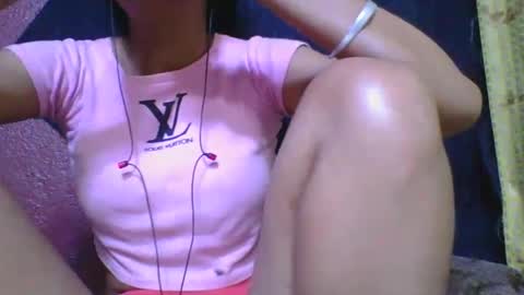 rosia685234 online show from November 3, 5:25 pm