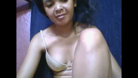 rosia685234 online show from December 2, 4:24 pm