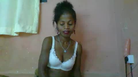 rosia online show from March 8, 3:56 pm