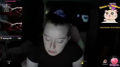 rosie8965804 online show from February 11, 11:43 pm