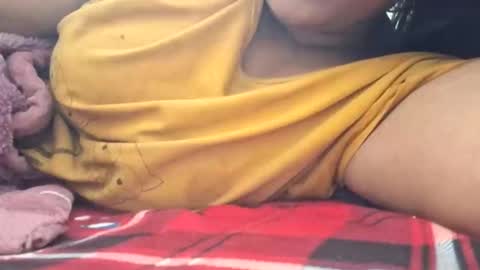 Snapshot of rosie_darling chatting on November 18, 2:06 am rosie_darling online show from November 18, 2:06 am