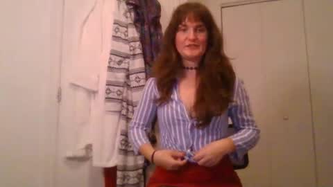 Snapshot of rosie_woods chatting on October 9, 2:42 am rosie_woods online show from October 9, 2:42 am