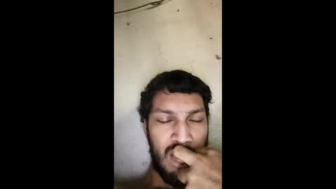 Snapshot of roskof69 chatting on January 5, 9:36 pm Ribuu online show from January 5, 9:36 pm