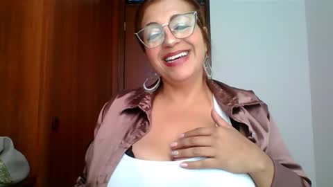 Rossana  online show from April 25, 1:41 pm