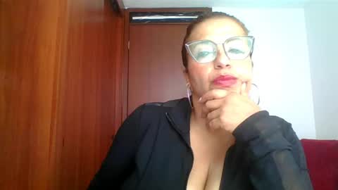 Snapshot of rossanalionheart chatting on May 3, 1:17 pm Rossana online show from May 3, 1:17 pm