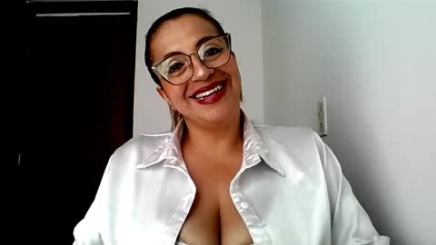 Snapshot of rossanalionheart chatting on June 3, 2:55 pm Rossana online show from June 3, 2:55 pm