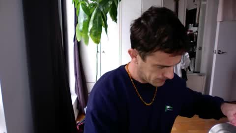 RossCollab online show from November 12, 3:01 pm