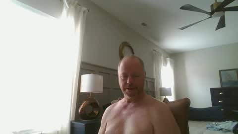 Snapshot of rossd1961 chatting on October 4, 1:20 pm nanook online show from October 4, 1:20 pm