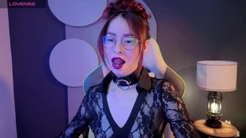 Snapshot of rosse_98_ chatting on June 9, 3:34 pm Miss Rosse online show from June 9, 3:34 pm