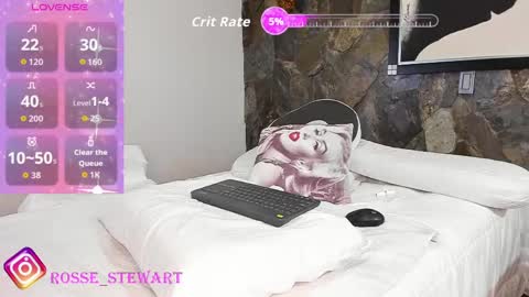 Snapshot of rosse_stewart chatting on May 12, 7:44 pm Rosse online show from May 12, 7:44 pm