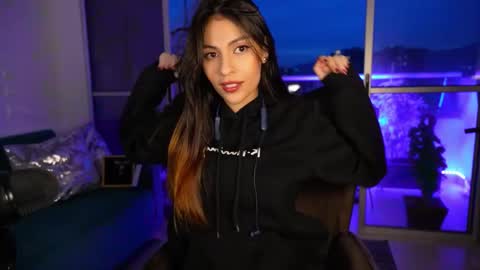 Rossey online show from November 27, 10:56 pm