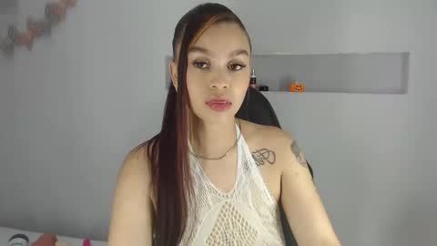 Snapshot of rossi_baker chatting on October 30, 5:20 am Rossi online show from October 30, 5:20 am