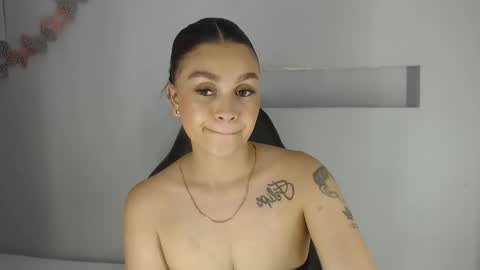 Snapshot of rossi_baker chatting on December 3, 6:39 pm Rossi online show from December 3, 6:39 pm