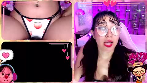 Snapshot of rossiegames chatting on May 29, 2:37 pm Rossie online show from May 29, 2:37 pm