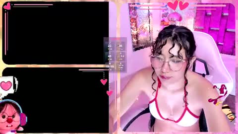 Snapshot of rossiegames chatting on June 17, 3:13 pm Rossie online show from June 17, 3:13 pm
