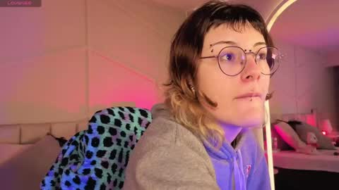 Snapshot of rossiie_hunt_ chatting on May 11, 11:38 am rossiie_hunt_ online show from May 11, 11:38 am