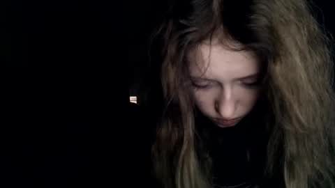 Snapshot of rosy_petal chatting on December 16, 6:29 am rosy_petal online show from December 16, 6:29 am