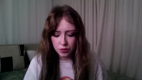Snapshot of rosy_petal chatting on February 20, 1:02 am rosy_petal online show from February 20, 1:02 am