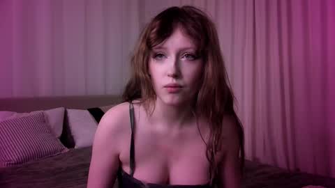 Snapshot of rosy_petal chatting on March 7, 2:58 pm rosy_petal online show from March 7, 2:58 pm