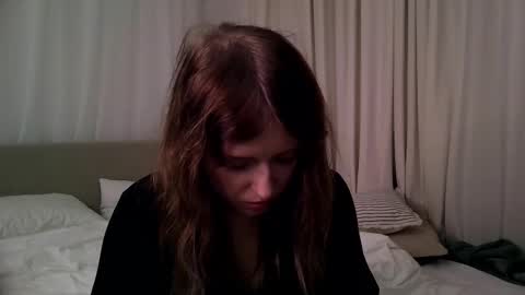 Snapshot of rosy_petal chatting on March 11, 8:37 pm rosy_petal online show from March 11, 8:37 pm