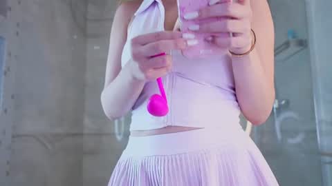 Hi Im Maria Check my Bio  online show from June 16, 11:35 am